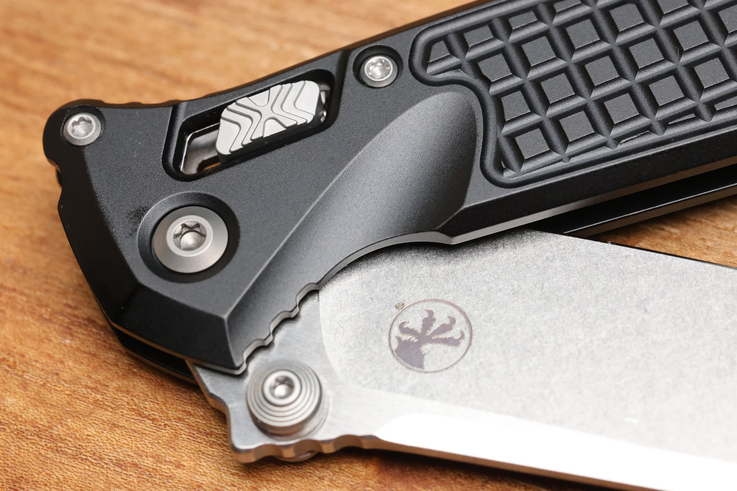 MICROTECH SOCOM RAM-LOK W/ ALUMINUM FRAG HANDLES & S/E STONEWASH M390MK 160RL-10FR