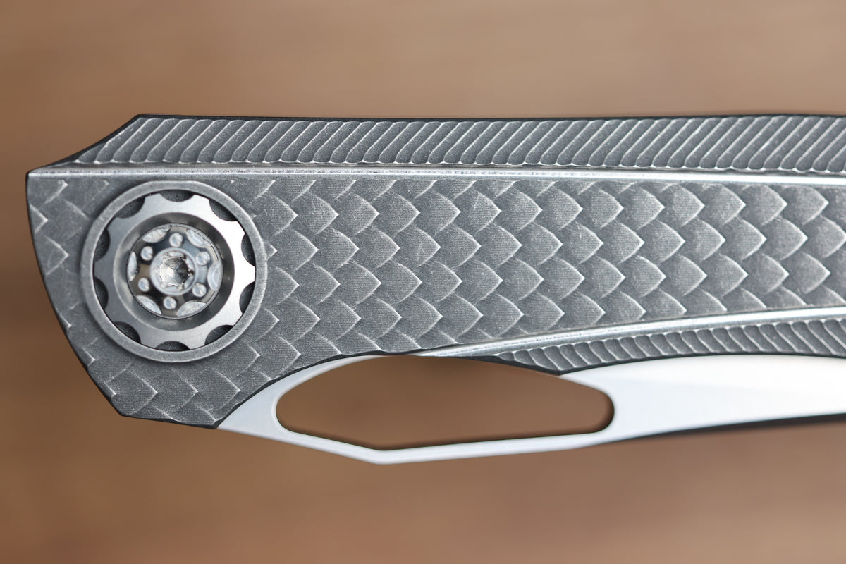 KODY EUTSLER INSET DUK DRAGONSCALE TITANIUM CPM154 BLADE (PREOWNED)