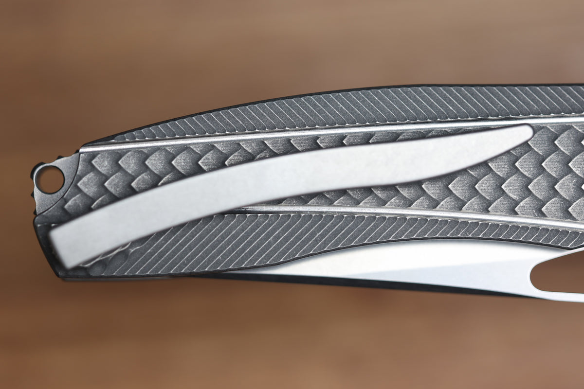 KODY EUTSLER INSET DUK DRAGONSCALE TITANIUM CPM154 BLADE (PREOWNED)