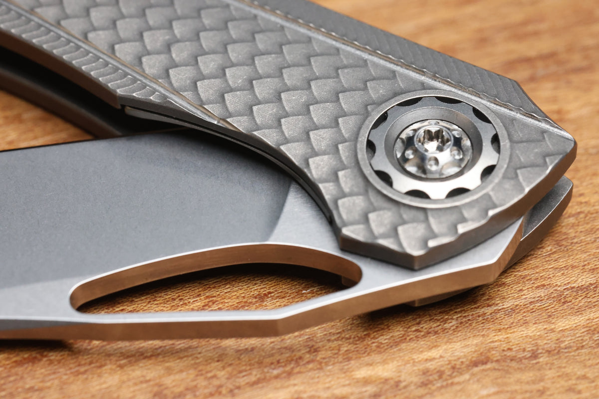 KODY EUTSLER INSET DUK DRAGONSCALE TITANIUM CPM154 BLADE (PREOWNED)