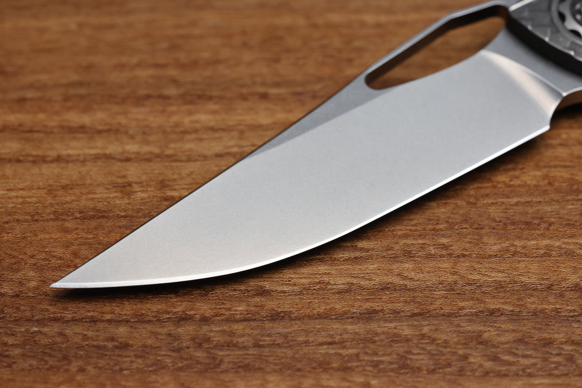 KODY EUTSLER INSET DUK DRAGONSCALE TITANIUM CPM154 BLADE (PREOWNED)