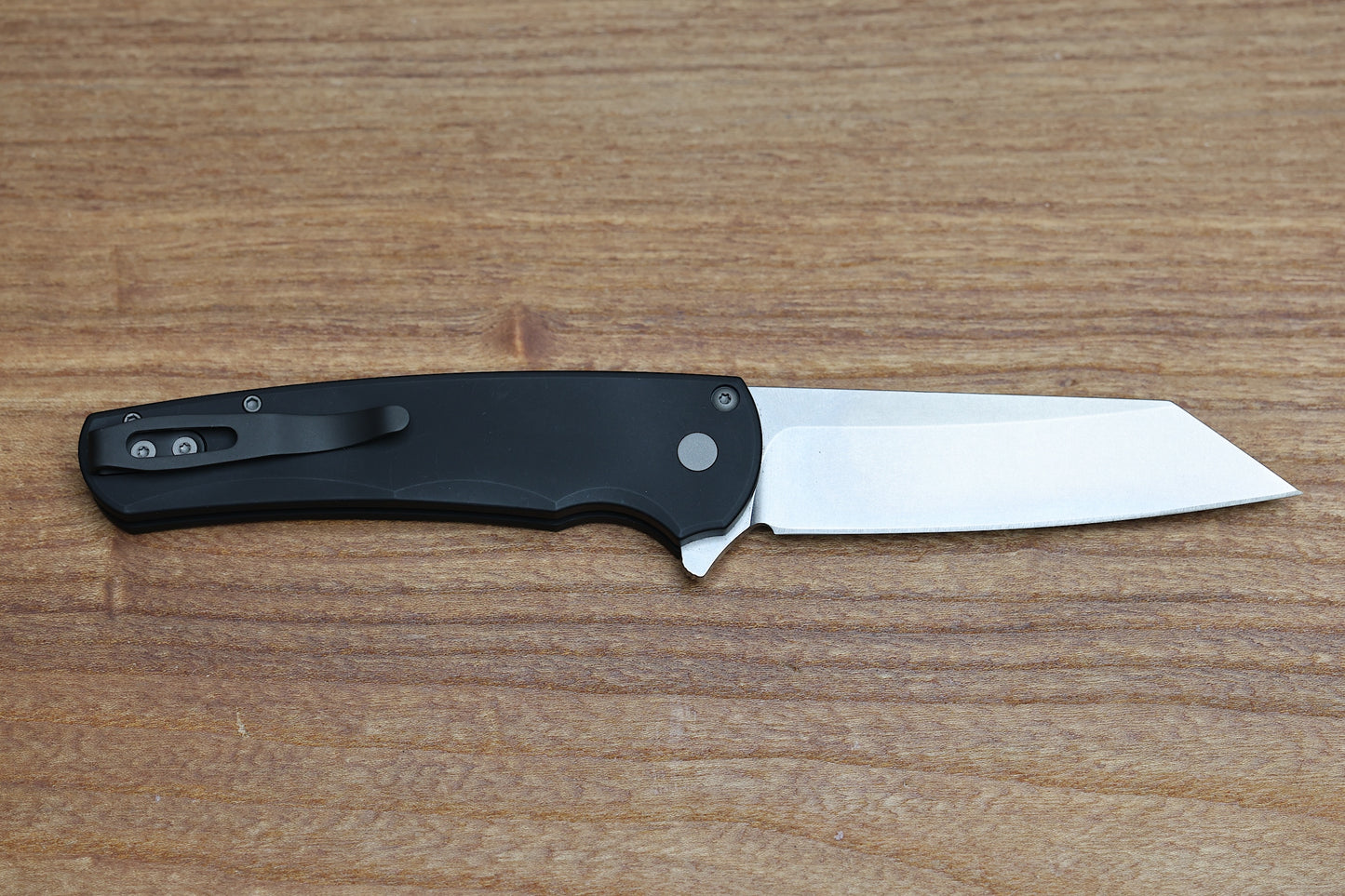 PRO-TECH MALIBU SMOOTH BLACK HANDLE & STONEWASH MAGNACUT REVERSE TANTO BLADE 5401