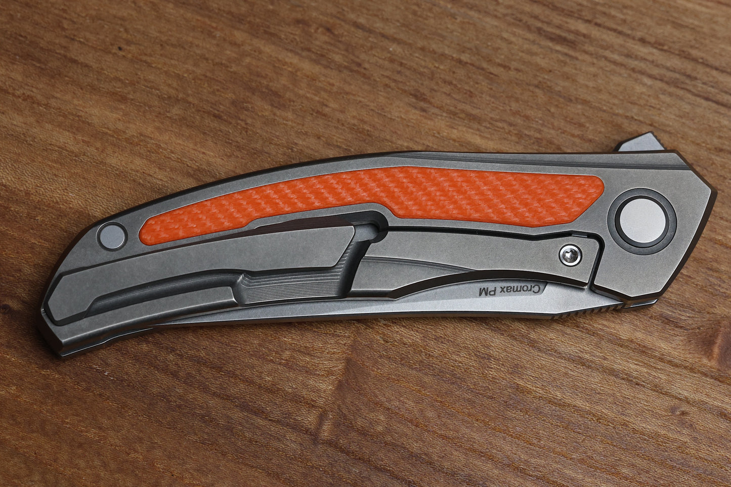 SHIROGOROV URSUS QUANTUM – CROMAX PM BLADE – TITANIUM HANDLE – ORANGE G10 INLAY – SRB