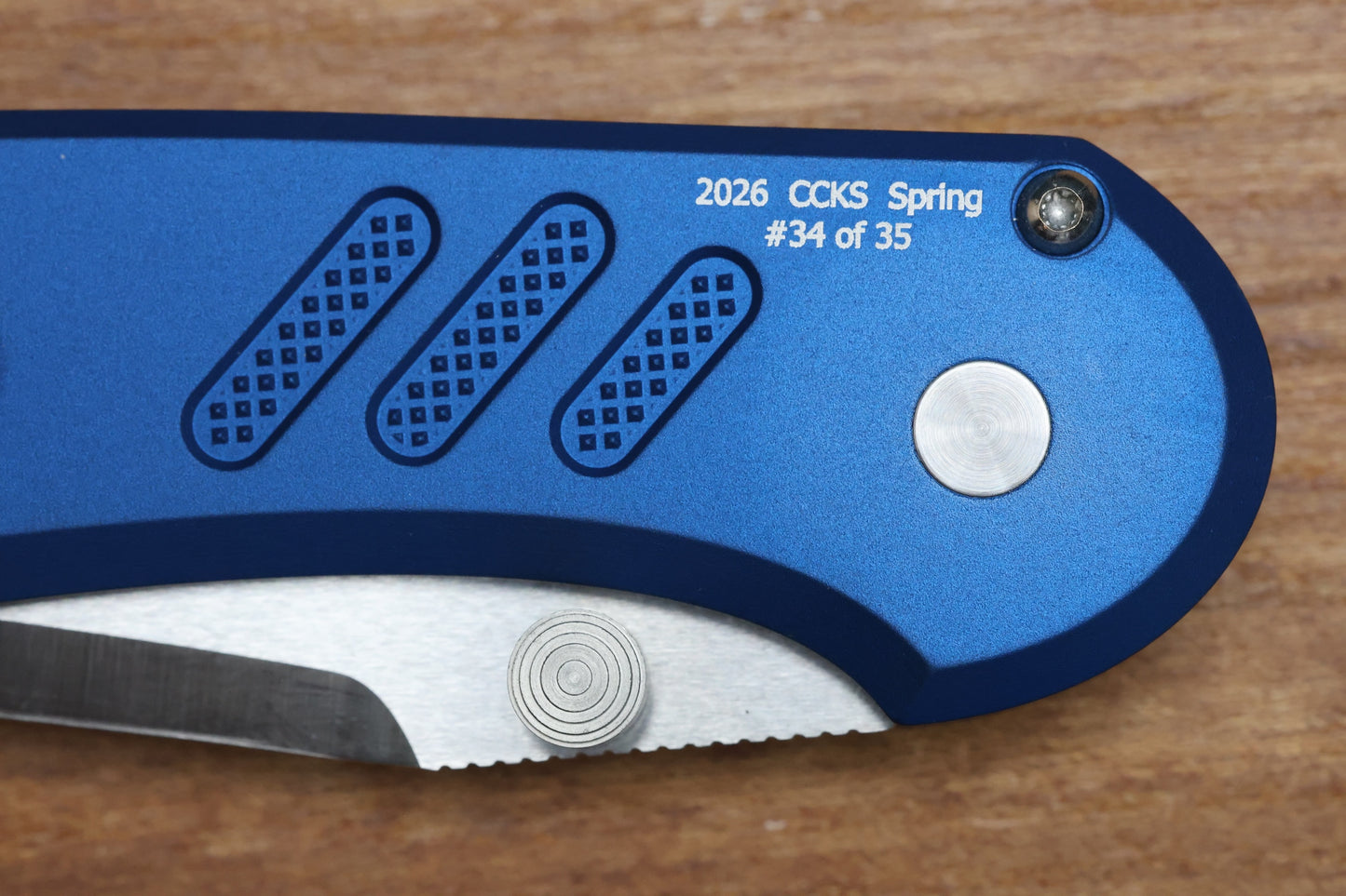 PRO-TECH KNIVES PEACE NEIGHBOR AVALON TEXTURED BLUE ALUMINUM HANDLE MACHINED SATIN MAGNACUT BLADE 2026 CCK SPRING.1