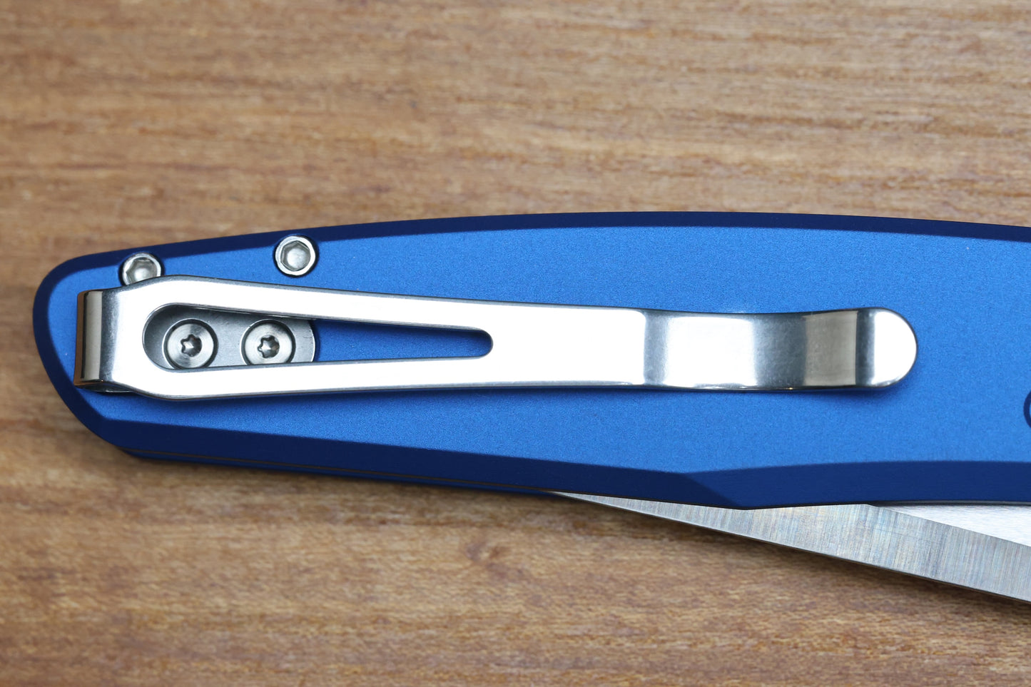 PRO-TECH KNIVES PEACE NEIGHBOR AVALON TEXTURED BLUE ALUMINUM HANDLE MACHINED SATIN MAGNACUT BLADE 2026 CCK SPRING.1