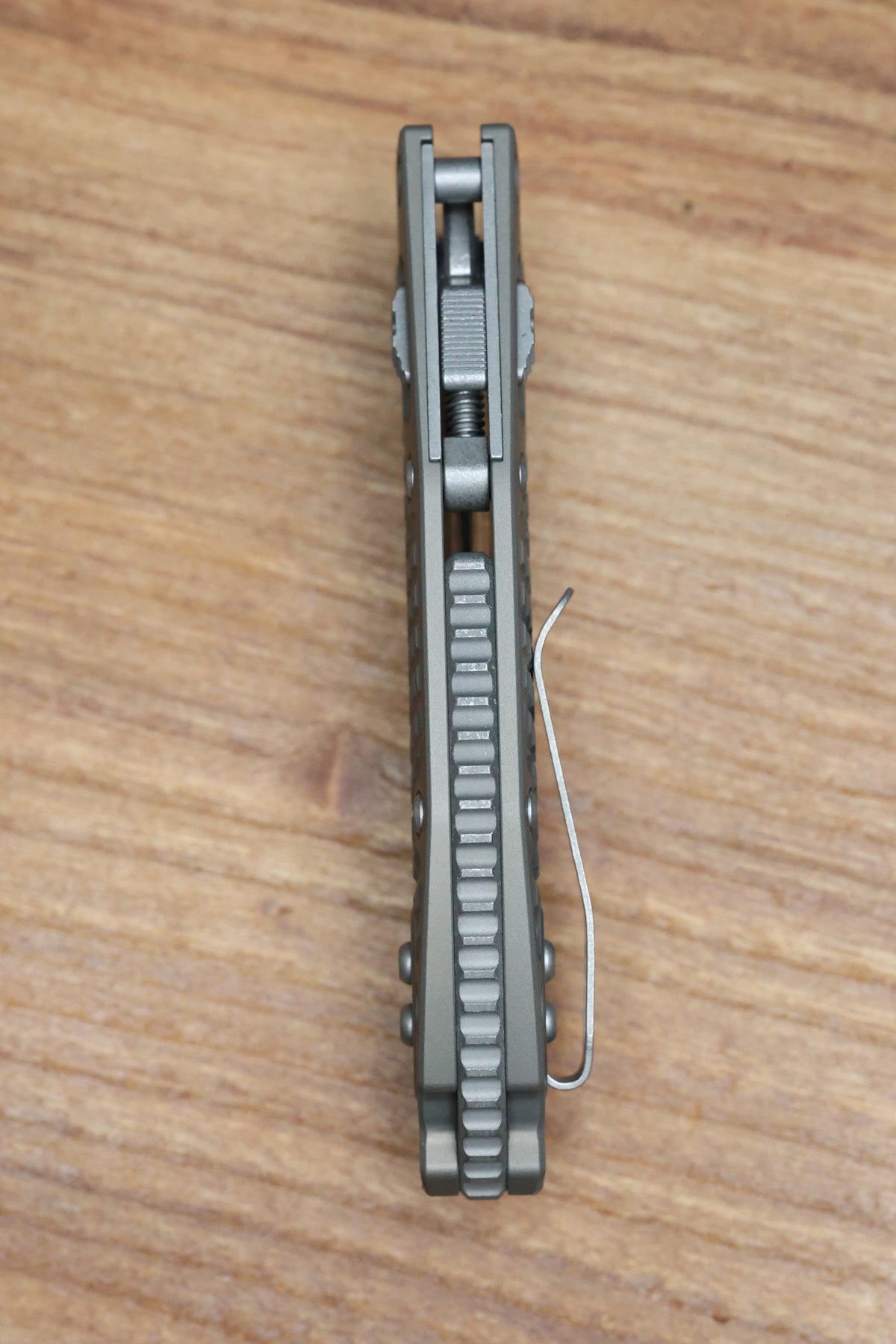 MICROTECH KNIVES MANUAL M-STITCH RAM LOK NATURAL CLEAR FRAG ALUMINUM HANDLES & APOCALYPTIC M390MK 169MRL-10APFRNC