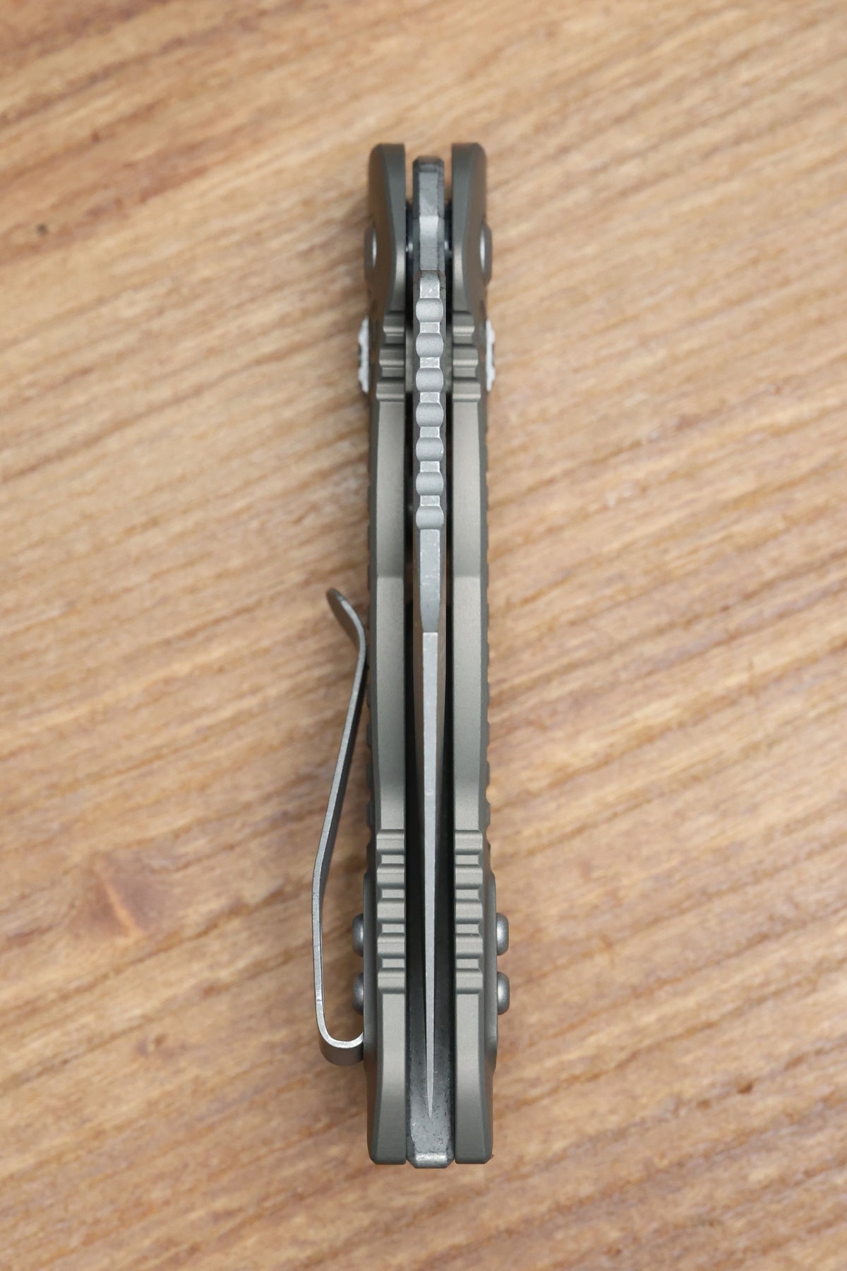 MICROTECH KNIVES MANUAL M-STITCH RAM LOK NATURAL CLEAR FRAG ALUMINUM HANDLES & APOCALYPTIC M390MK 169MRL-10APFRNC