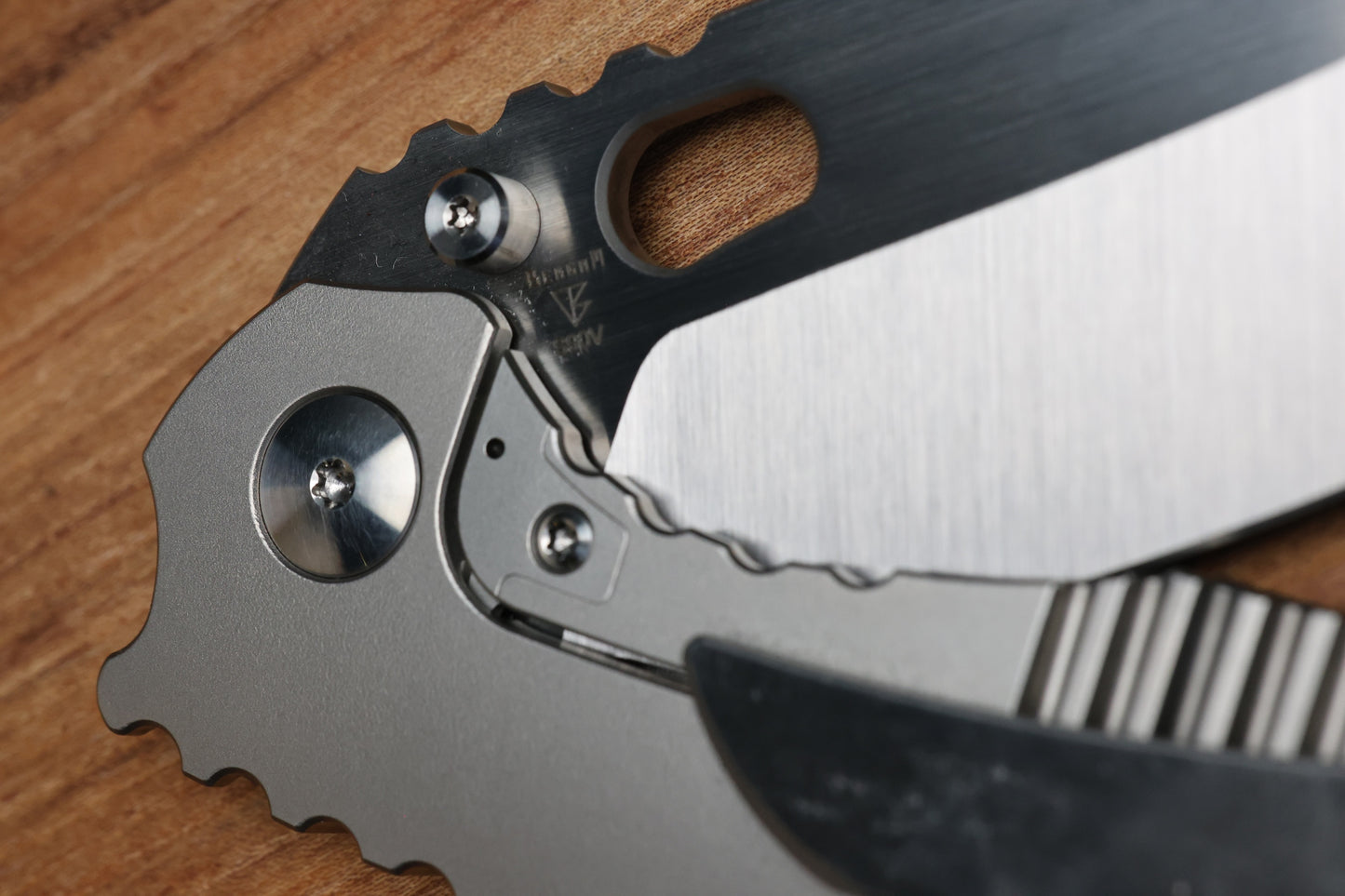 DALIBOR BERGAM DRACO W/ TITANIUM INTEGRAL HANDLE & SATIN S90V