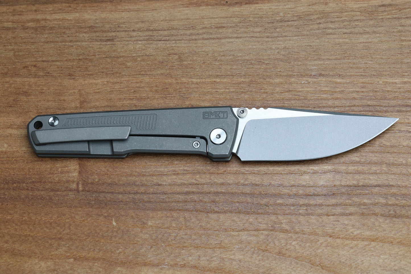 BMKT EXPLORER NF SPEC 1 - MILLED PATTERN TITANIUM  HANDLE WITH S90V BLADE