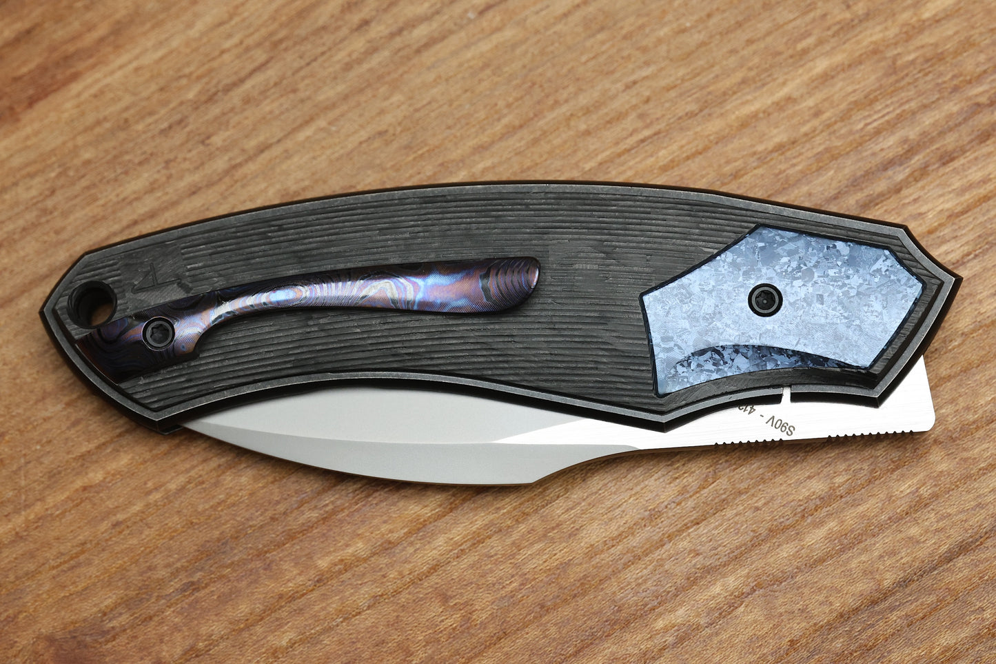 CUSTOM KNIFE FACTORY DAVLESS CARBON FIBER & BLUE CRYSTAL TI W/ CKF WASH S90V