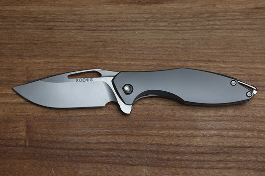 KOENIG MINI ARIUS - SMOOTH TITANIUM HANDLE - SILVER HARDWARE - BURNISHED W/ POLISHED FLATS M390 BLADE