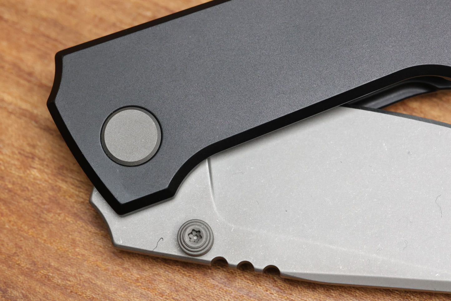 BMKT EXPLORER NF SPEC 2 - BLACK PVD TITANIUM HANDLE WITH S90V BLADE