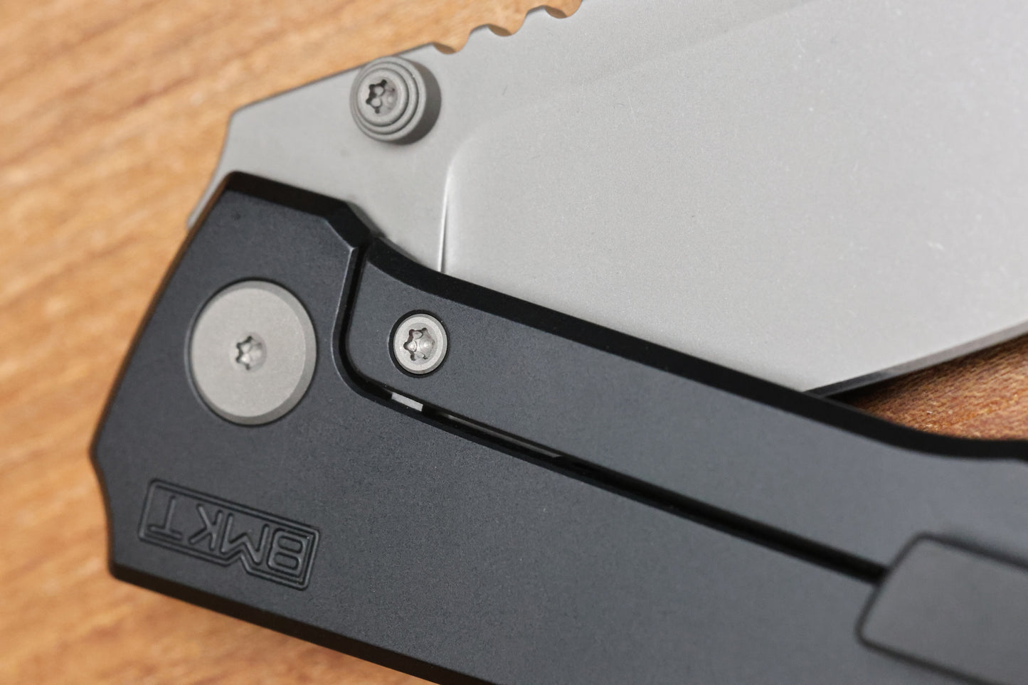 BMKT EXPLORER NF SPEC 2 - BLACK PVD TITANIUM HANDLE WITH S90V BLADE