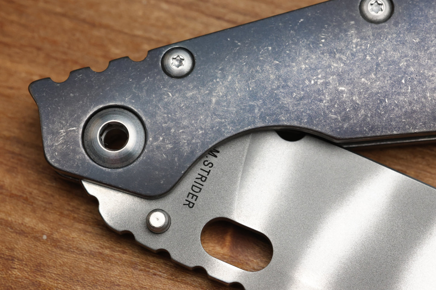 STRIDER KNIVES SMF CC TIGER STRIPE 20CV SPEARPOINT