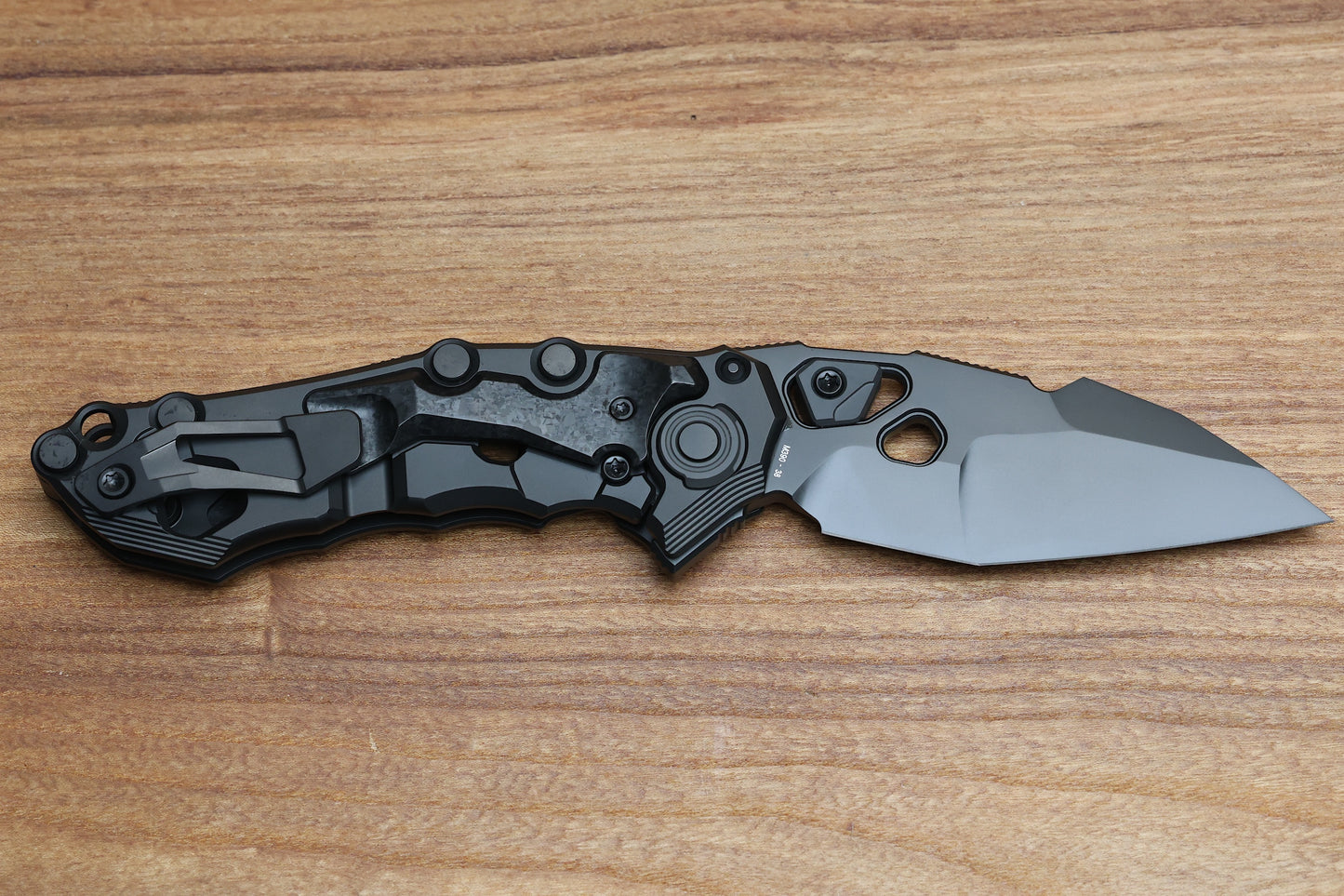 CUSTOM KNIFE FACTORY TRAKTOR DLC TITANIUM/CARBON FIBER & DLC M390