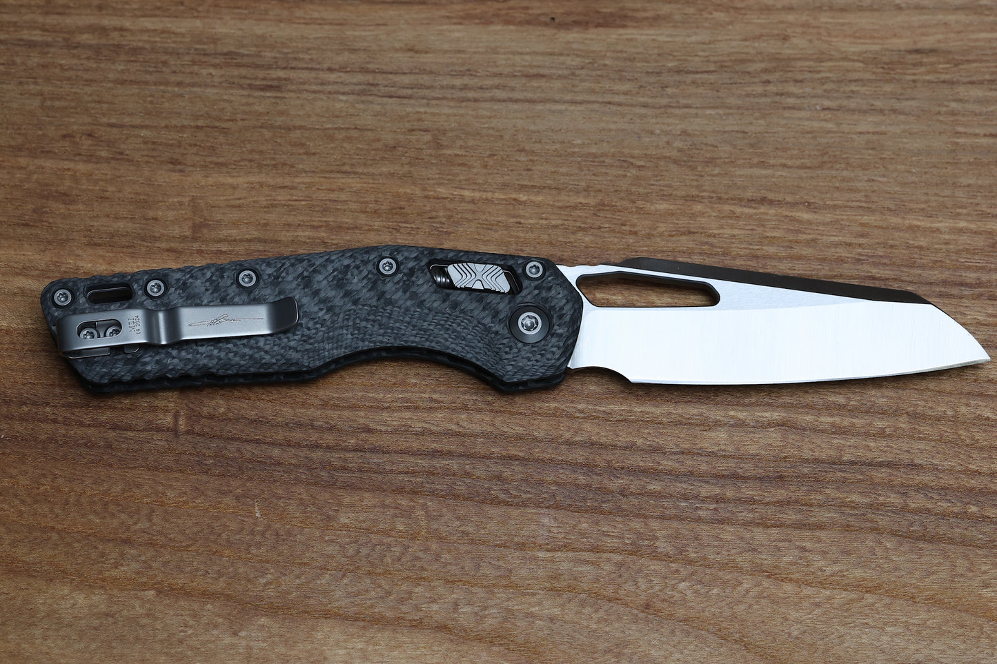 MICROTECH KNIVES MSI RAM LOK FLUTED CARBON FIBER & SATIN M390MK SIGNATURE SERIES 210-4 FLCFS