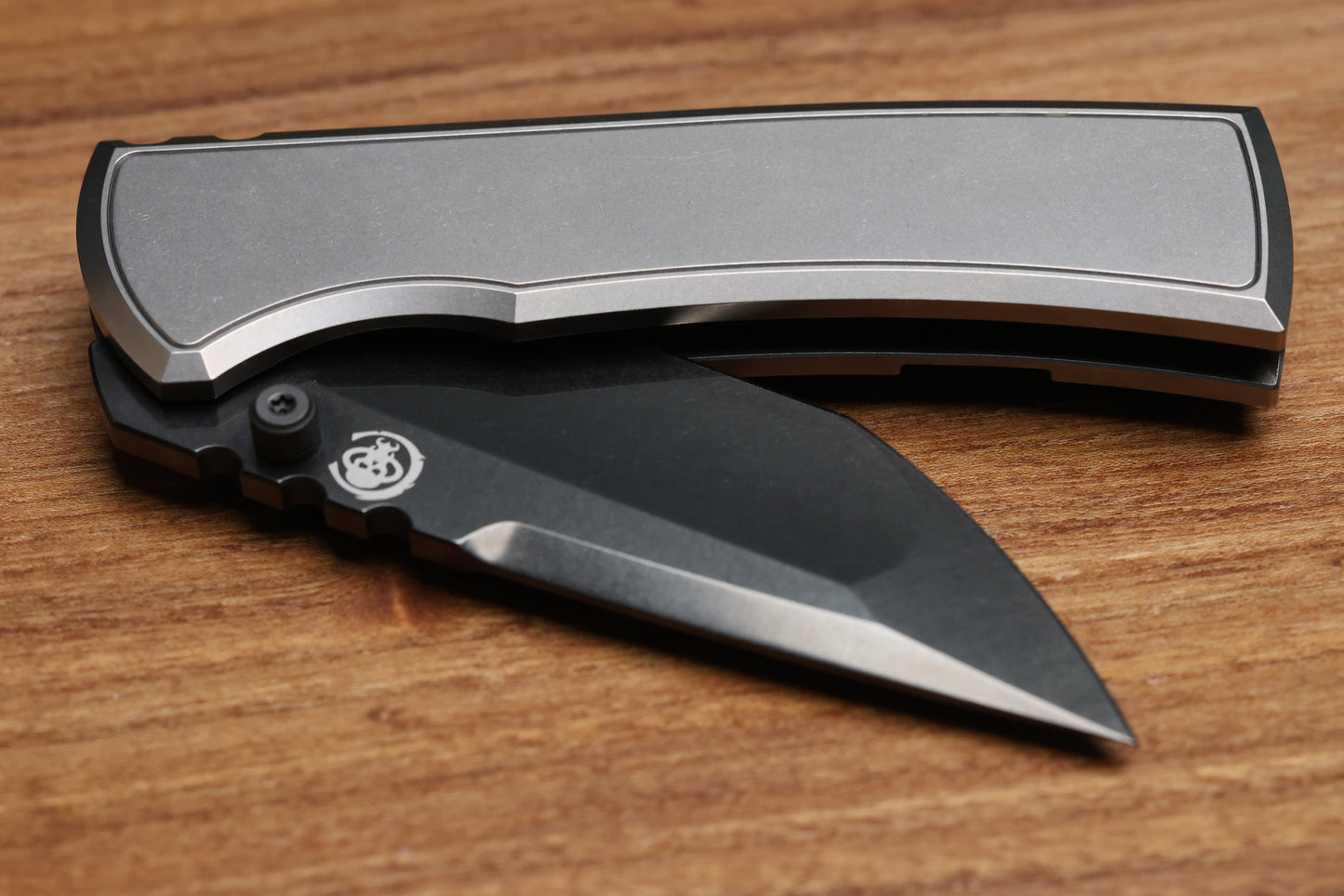 CHAVES KNIVES REDENCION 229 BRIGHT STONEWASH DLC W/ TITANIUM INTEGRAL HANDLE W/ MAGNETIC TI INLAYS & TANTO M390