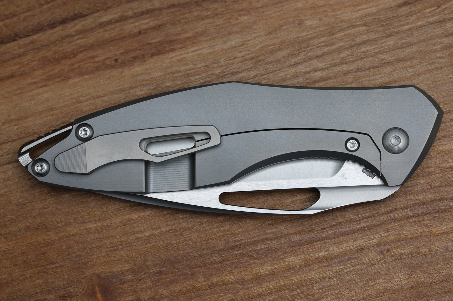 KOENIG KNIVES ARIUS - NON FLIPPER - SMOOTH TITANIUM HANDLE - SILVER HARDWARE - BURNISHED W/ POLISHED FLATS M390 BLADE