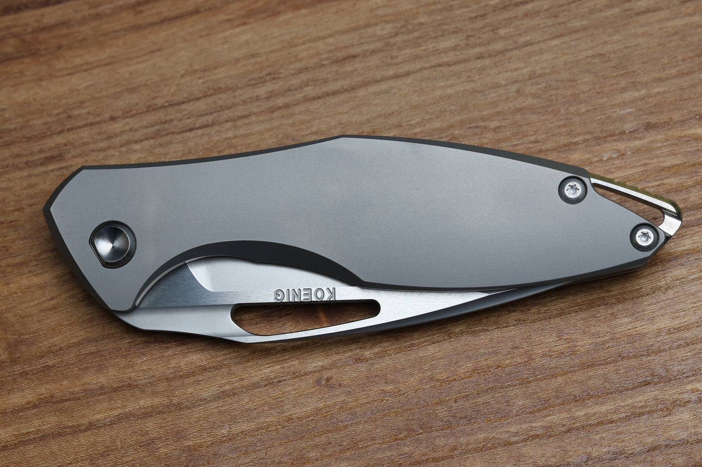 KOENIG KNIVES ARIUS - NON FLIPPER - SMOOTH TITANIUM HANDLE - SILVER HARDWARE - BURNISHED W/ POLISHED FLATS M390 BLADE