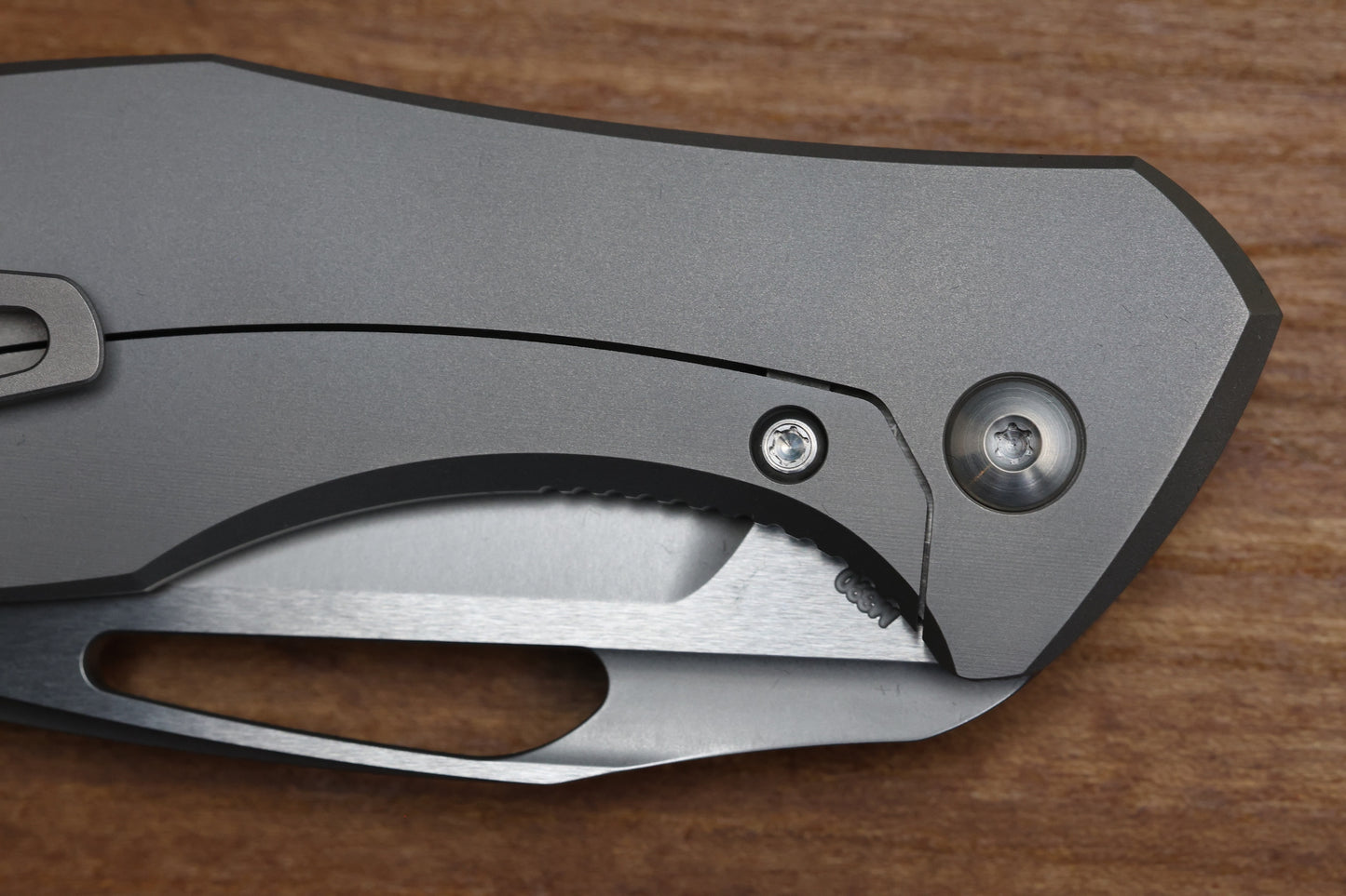 KOENIG KNIVES ARIUS - NON FLIPPER - SMOOTH TITANIUM HANDLE - SILVER HARDWARE - BURNISHED W/ POLISHED FLATS M390 BLADE
