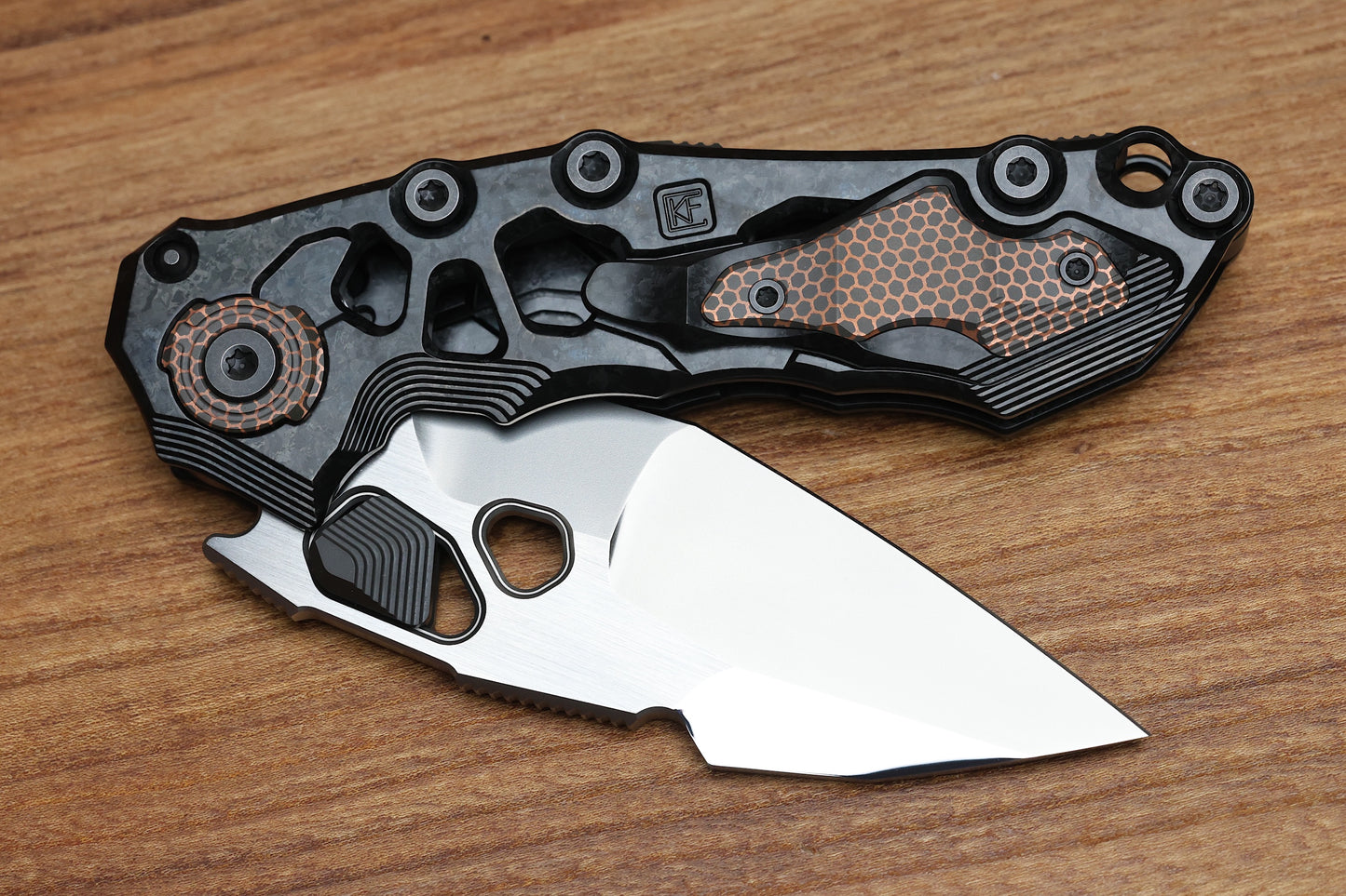 CUSTOM KNIFE FACTORY TRAKTOR CRYSTAL TI/SUPERCONDUCTOR & TRI-TONE M398