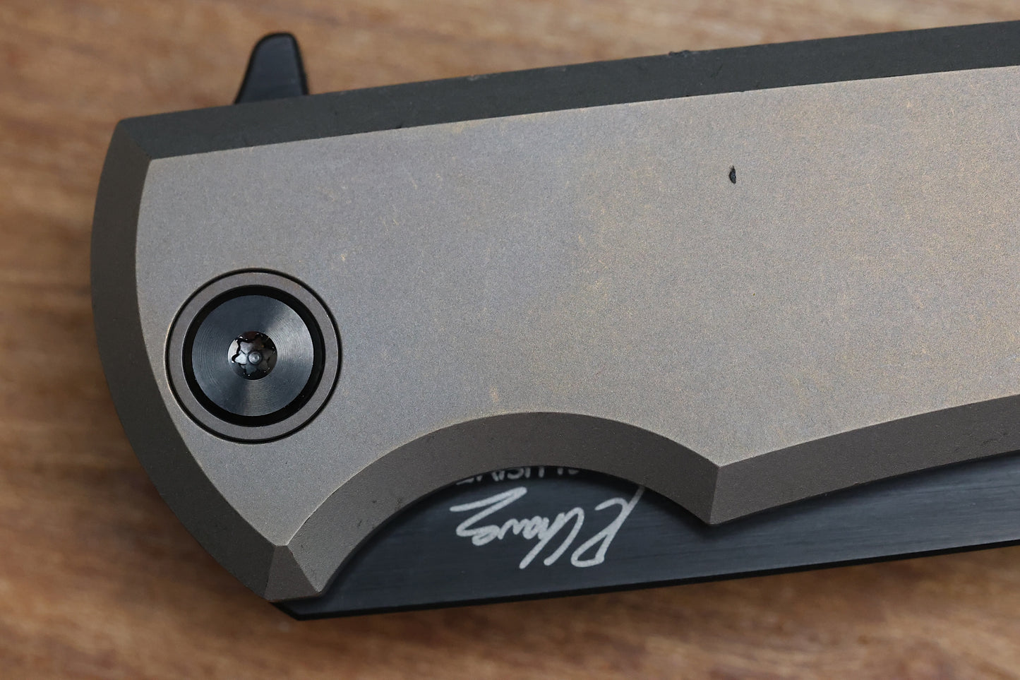 CHAVES EXCLUSIVE INTEGRAL LIBERATION STREET BRONZE ANO - PVD M390 TANTO CHISEL GRIND