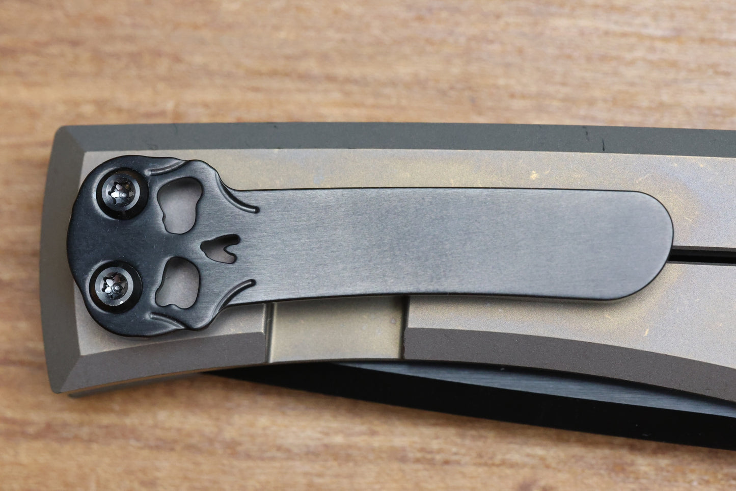 CHAVES EXCLUSIVE INTEGRAL LIBERATION STREET BRONZE ANO - PVD M390 TANTO CHISEL GRIND