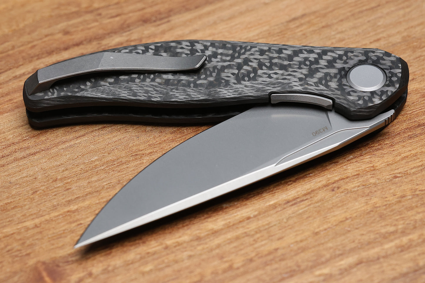SHIROGOROV STELLAR CF – BRONZE CARBON FIBER HANDLE – M390 BLADE – MRBS
