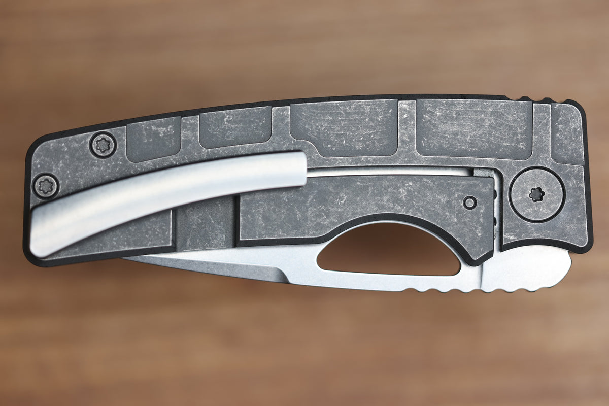 OZ MACHINE COMPANY ROOSEVELT MAG MILLED TITANIUM VANAX BLADE #4514 (PREOWNED)