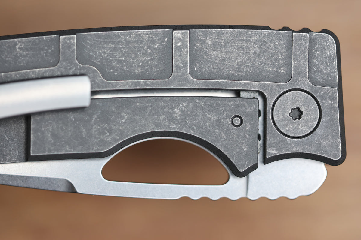 OZ MACHINE COMPANY ROOSEVELT MAG MILLED TITANIUM VANAX BLADE #4514 (PREOWNED)