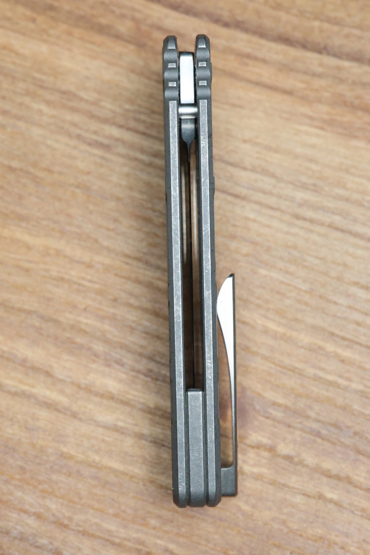 OZ MACHINE COMPANY ROOSEVELT MAG MILLED TITANIUM VANAX BLADE #4514 (PREOWNED)