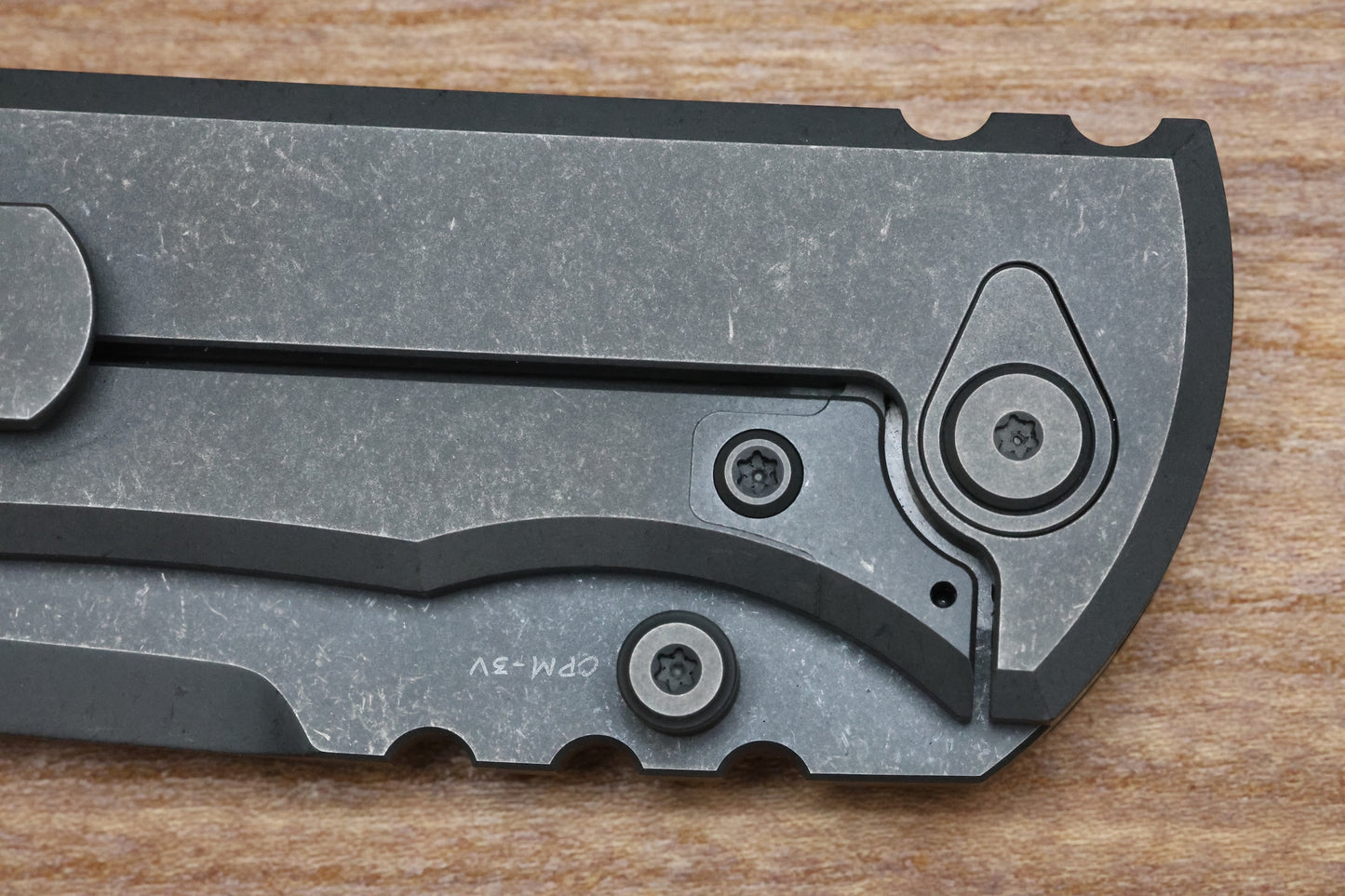 CHAVES INTEGRAL REDENCION 229 SW GREY TITANIUM W/BLACK PVD SW KNURLED PATTERN TI MAGNETIC INLAY DROP POINT GREY PVD