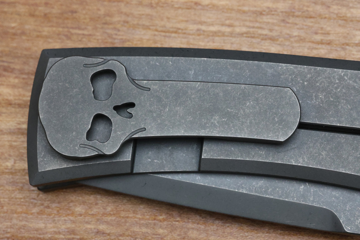 CHAVES INTEGRAL REDENCION 229 SW GREY TITANIUM W/BLACK PVD SW KNURLED PATTERN TI MAGNETIC INLAY DROP POINT GREY PVD