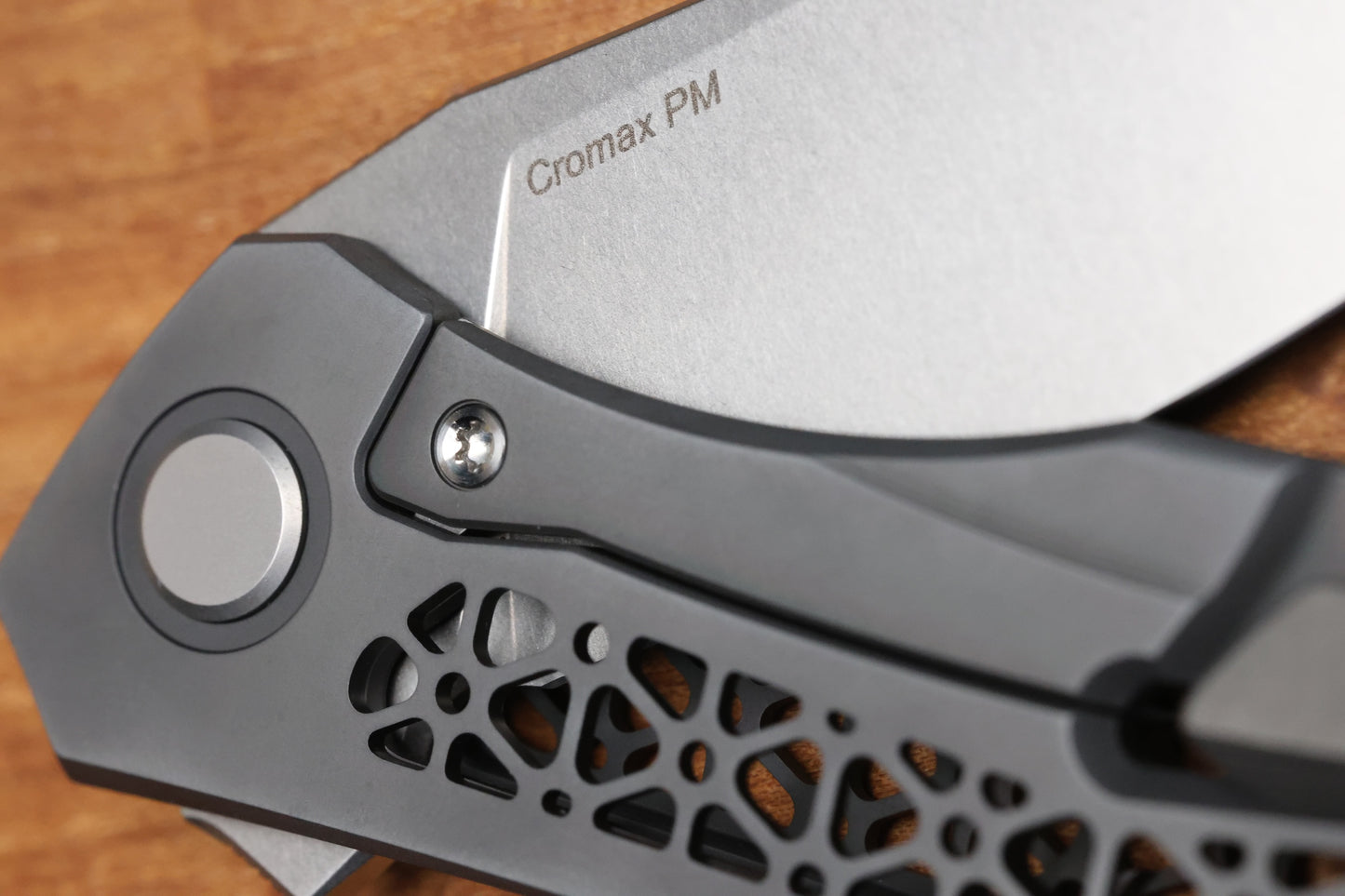 SHIROGOROV AVIAN KNIVES FINISH QUANTUM “AVIAN'S MARK” – CROMAX PM BLADE – MRBS