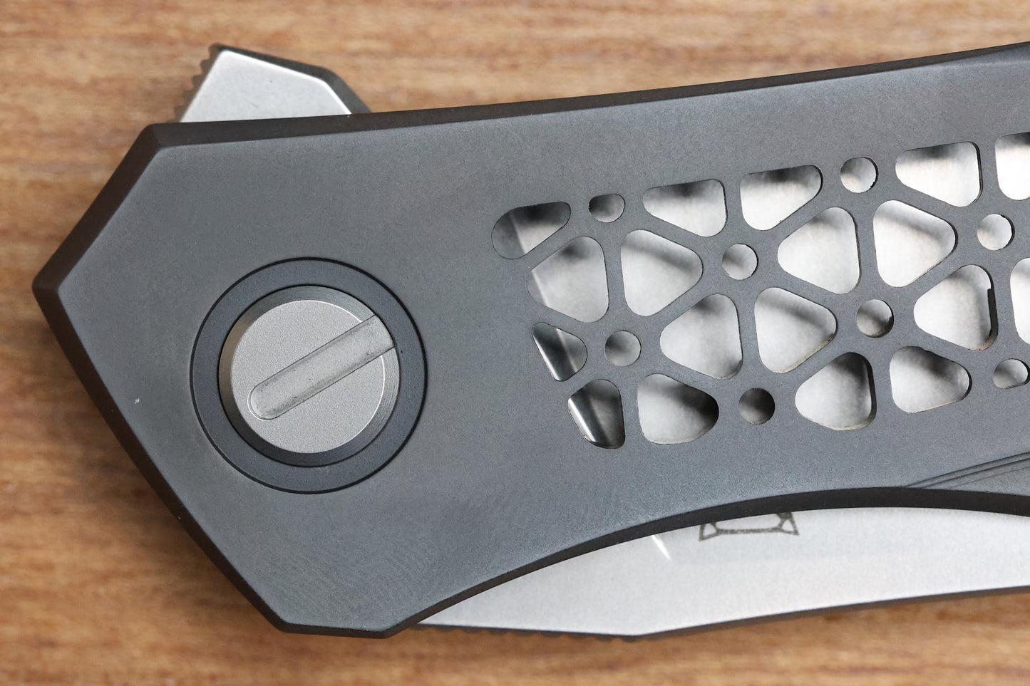 SHIROGOROV AVIAN KNIVES FINISH QUANTUM “AVIAN'S MARK” – CROMAX PM BLADE – MRBS