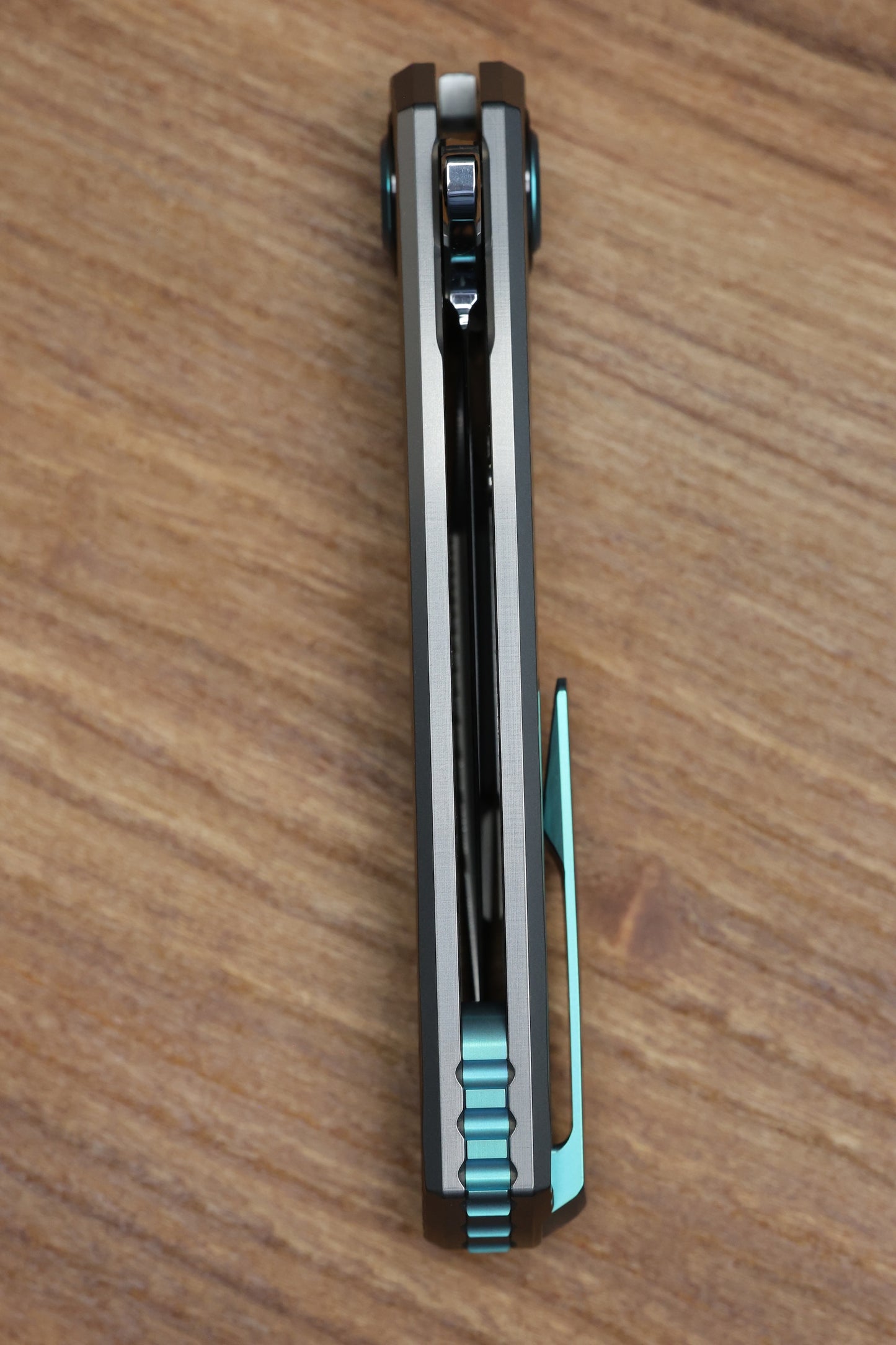 HOLT BLADEWORKS MORPHEUS FIELD BURNISHED TITANIUM ZIRCONIUM COLLARS WITH UDDEHOLM VANAX NEAR MIRROR BLADE MP1880