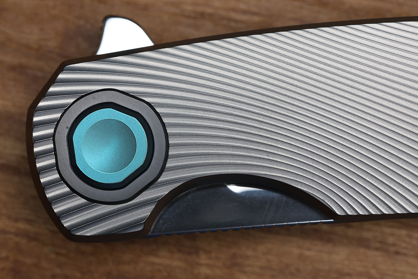 HOLT BLADEWORKS MORPHEUS FIELD BURNISHED TITANIUM ZIRCONIUM COLLARS WITH UDDEHOLM VANAX NEAR MIRROR BLADE MP1880