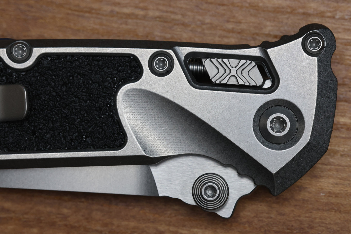 MICROTECH MARFIONE SELECT SOCOM RAM-LOK SPEAR POINT STONEWASH TITANIUM TEXTURED INLAY W/ BLUE TI ACCENT 160RL-10SMS3