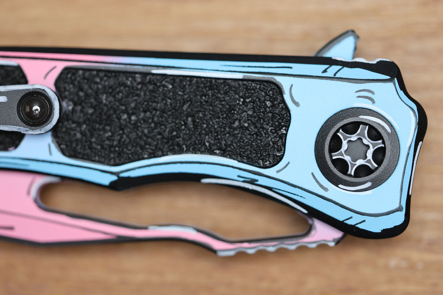 HERETIC KNIVES WRAITH V4 MANUAL COTTON CANDY CEL SHADE W/ MAGNACUT H001-CS-CC