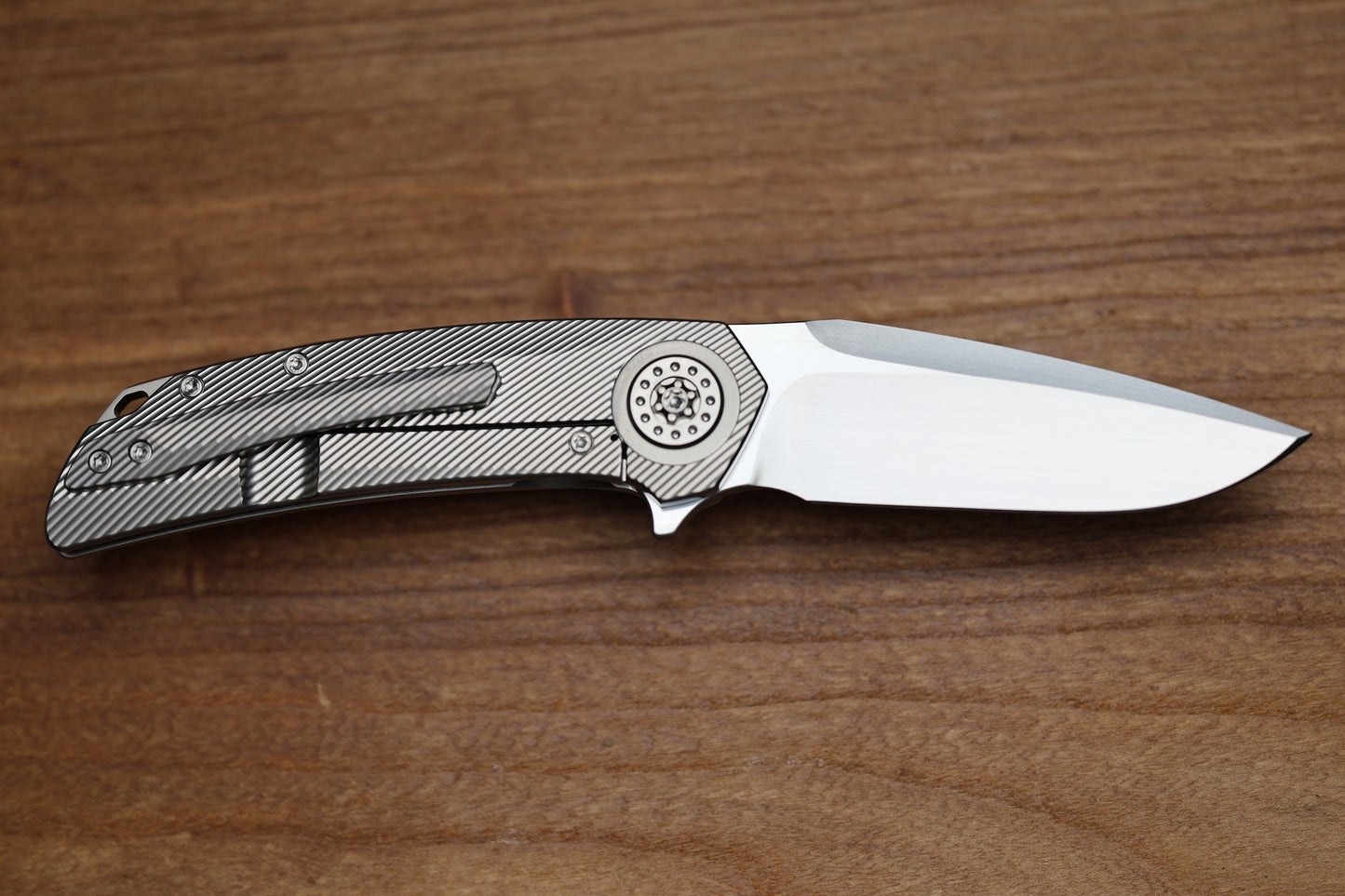 SKIFF MADE BLADES FUGITIVE MILLED TITANIUM SCALES TITANIUM HARDWARE SATIN CPM154 BLADE #227