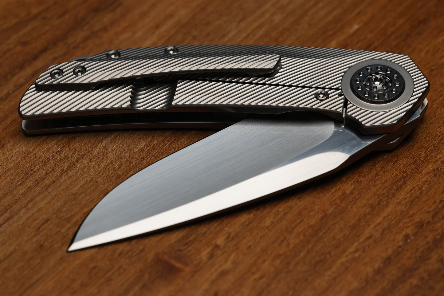 SKIFF MADE BLADES FUGITIVE MILLED TITANIUM SCALES TITANIUM HARDWARE SATIN CPM154 BLADE #227