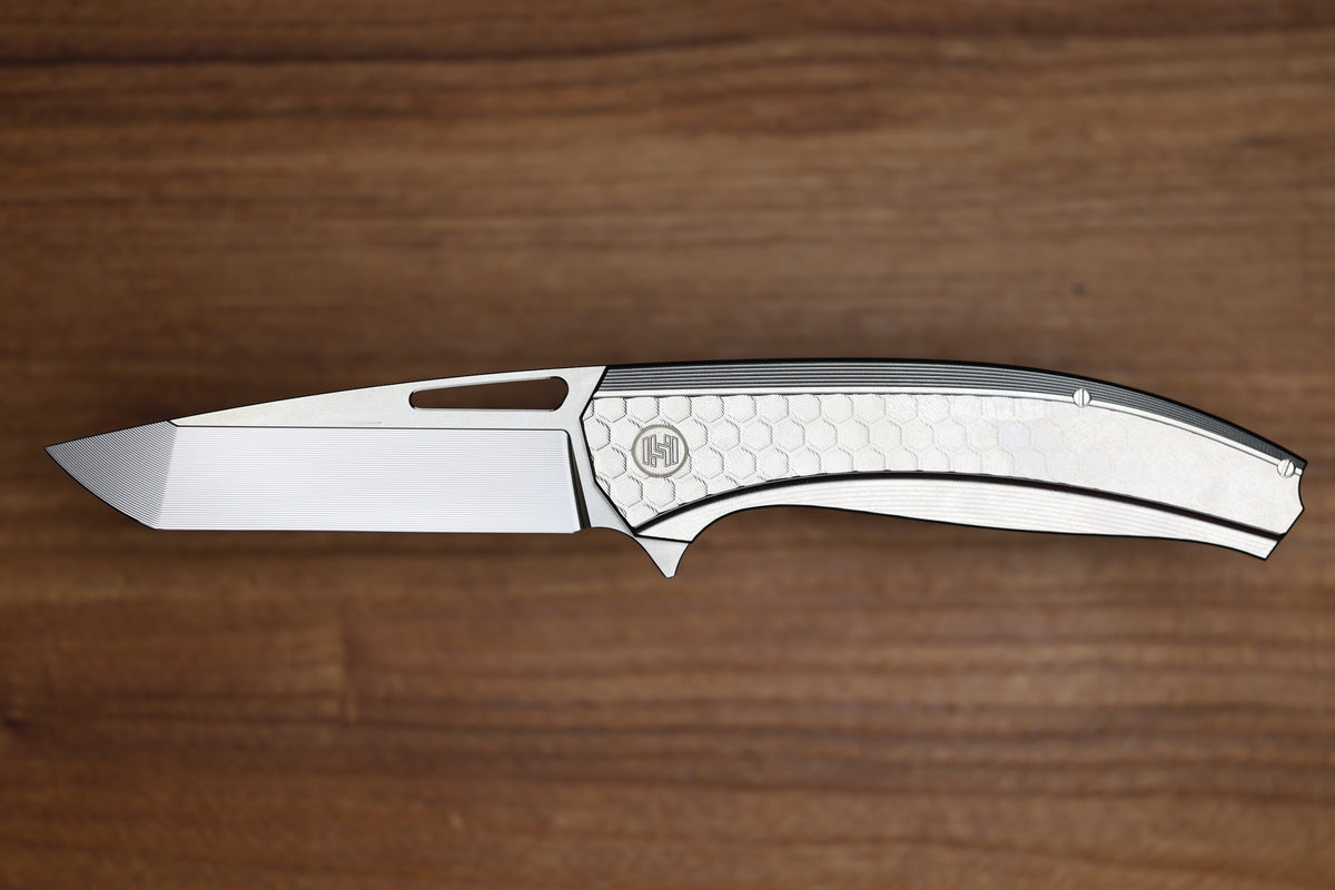 HOG HOUSE KNIVES VELI - TITANIUM HANDLE W/ HONEYCOMB FADE MILLING - RWL-34 BLADE