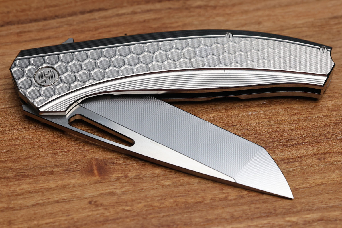 HOG HOUSE KNIVES VELI - TITANIUM HANDLE W/ HONEYCOMB FADE MILLING - RWL-34 BLADE