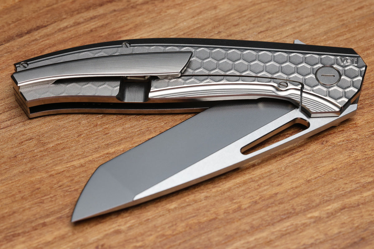 HOG HOUSE KNIVES VELI - TITANIUM HANDLE W/ HONEYCOMB FADE MILLING - RWL-34 BLADE