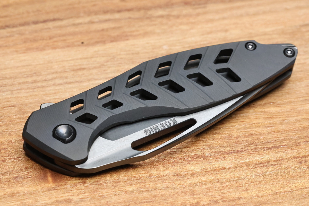 KOENIG MINI ARIUS - DLC OSSEUS 2.0 TITANIUM HANDLE - DLC HARDWARE - DLC BURNISHED W/ POLISHED FLATS M390 BLADE