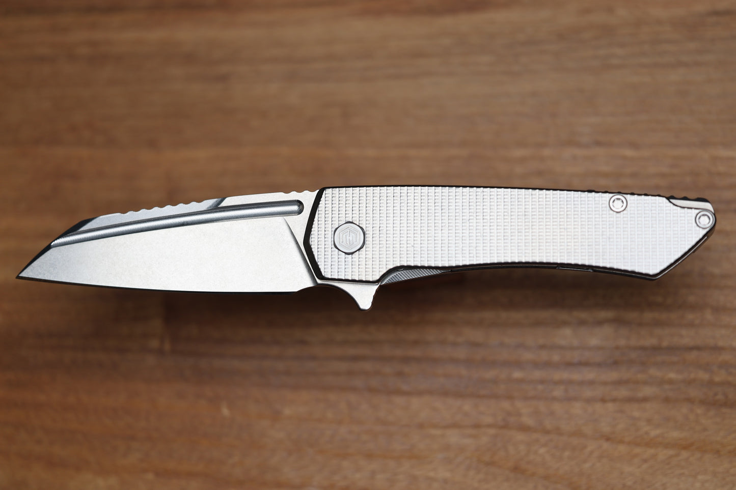 MACHINWISE MOJAVE #890 GRENADE TEXTURE TITANIUM HANDLE AND S90V BLADE