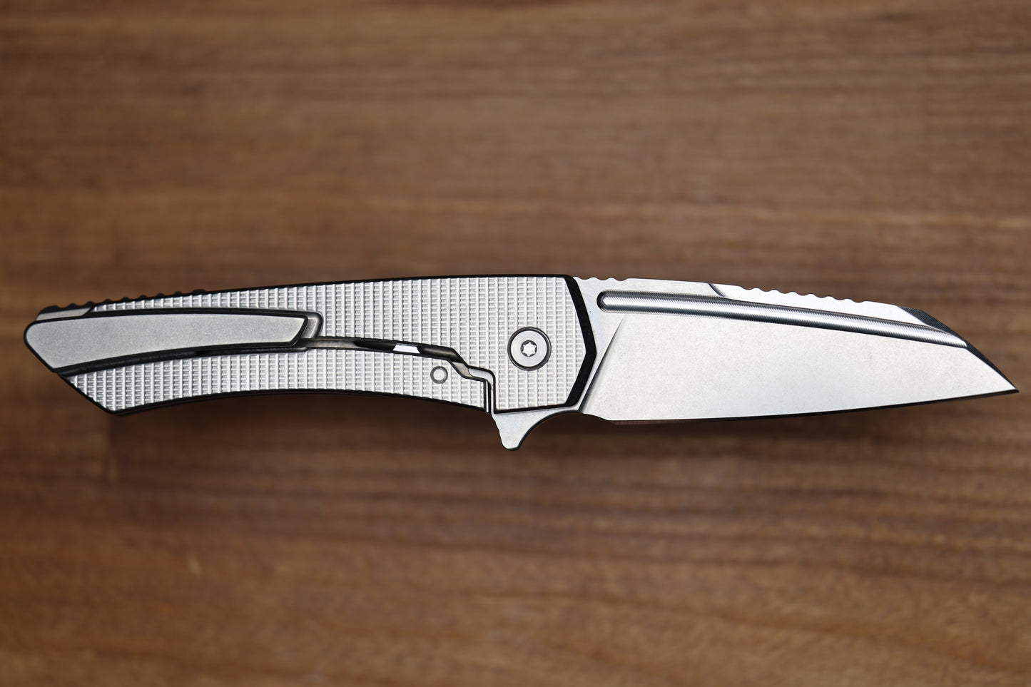 MACHINWISE MOJAVE #890 GRENADE TEXTURE TITANIUM HANDLE AND S90V BLADE