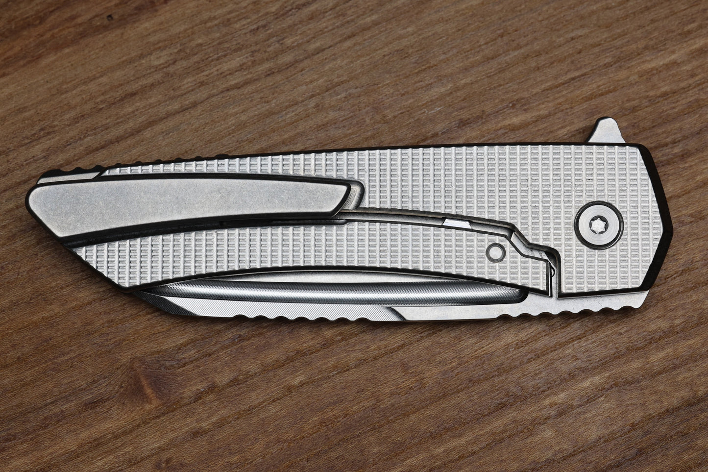 MACHINWISE MOJAVE #890 GRENADE TEXTURE TITANIUM HANDLE AND S90V BLADE