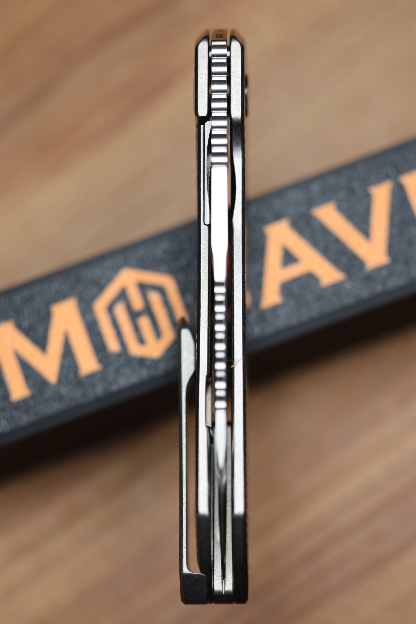 MACHINWISE MOJAVE #890 GRENADE TEXTURE TITANIUM HANDLE AND S90V BLADE