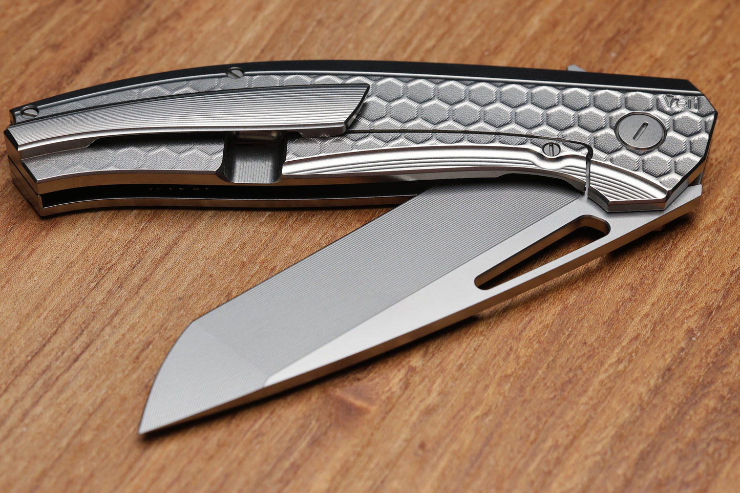 HOG HOUSE KNIVES VELI – BLASTED FINISH TITANIUM HANDLE W/ FADE HONEYCOMB PATTERN – RWL-34 BLADE – BLASTED FINISH TITANIUM HARDWARE